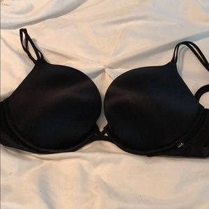 Victoria’s Secret very sexy push up bra